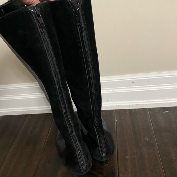 Women's BCBGMAXAZRIA Black Boots Size 9.5B - Picture 7 of 13